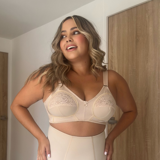 Brasier sin aro, copa estructurada sin realce, ref. Consuelo