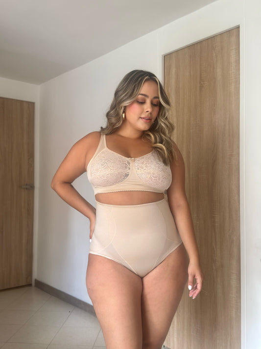 Brasier con realce natural, sin aros ref. Raquel